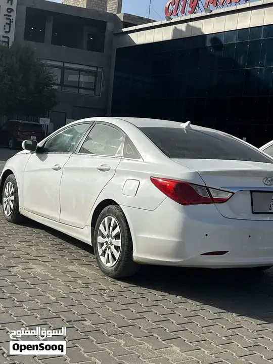 Hyundai Sonata 2012 photo 4