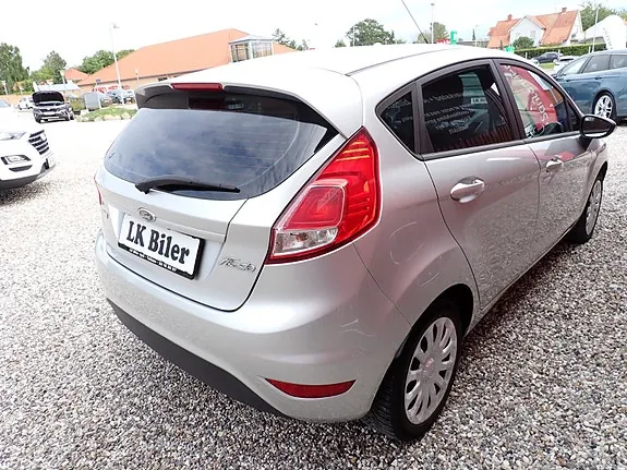 Ford Fiesta 2014 photo 4