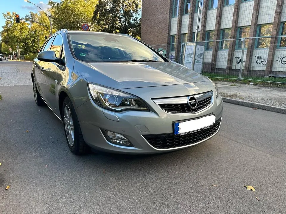 Opel Astra J