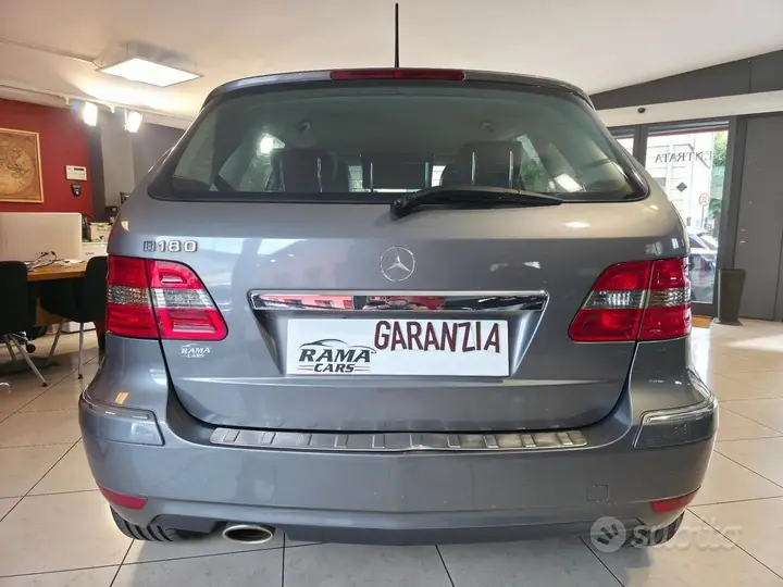 Mercedes-Benz B 180 2010 photo 5