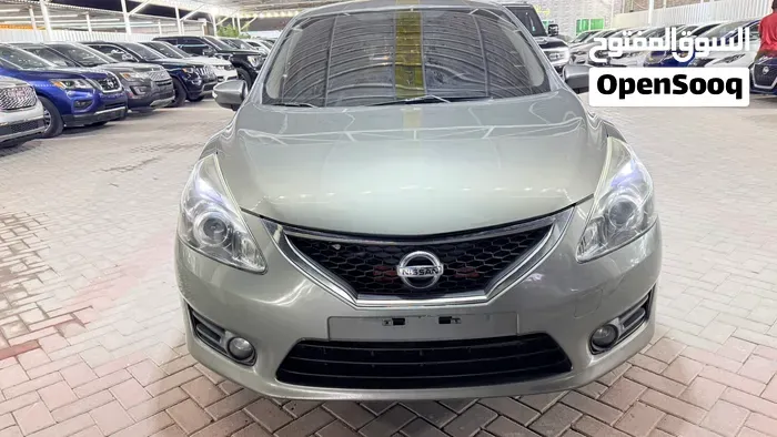 Nissan Tiida 2013 photo 3