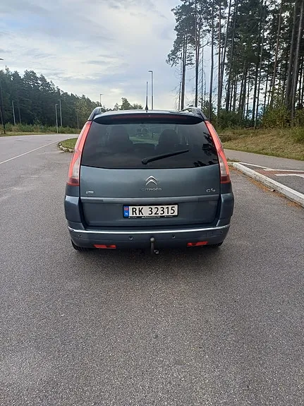 Citroen Grand C4 Picasso 2011 photo 5