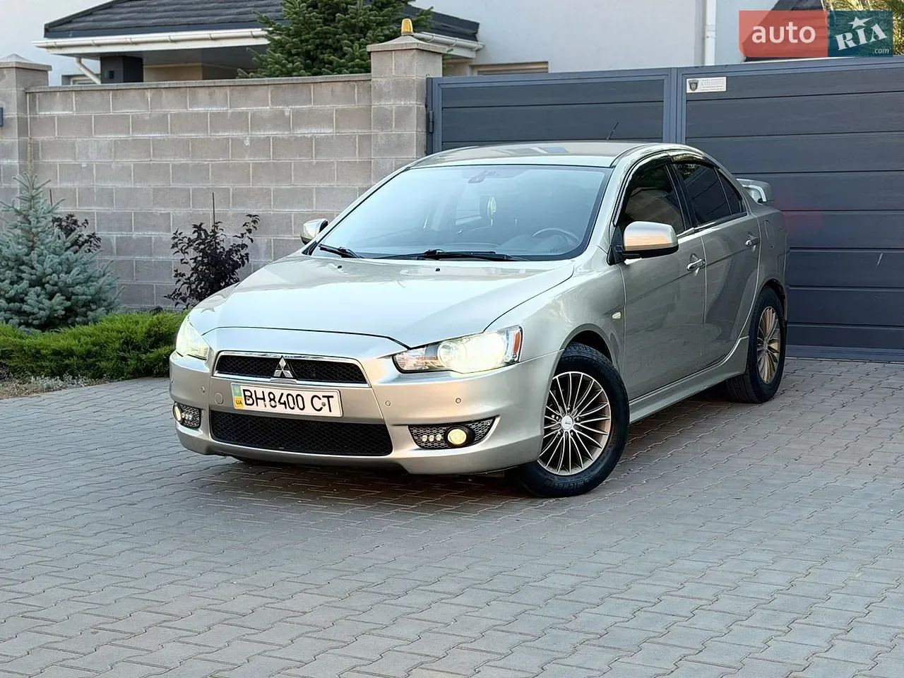 Mitsubishi Lancer