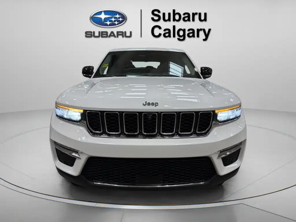 Jeep Grand Cherokee 2023 photo 3