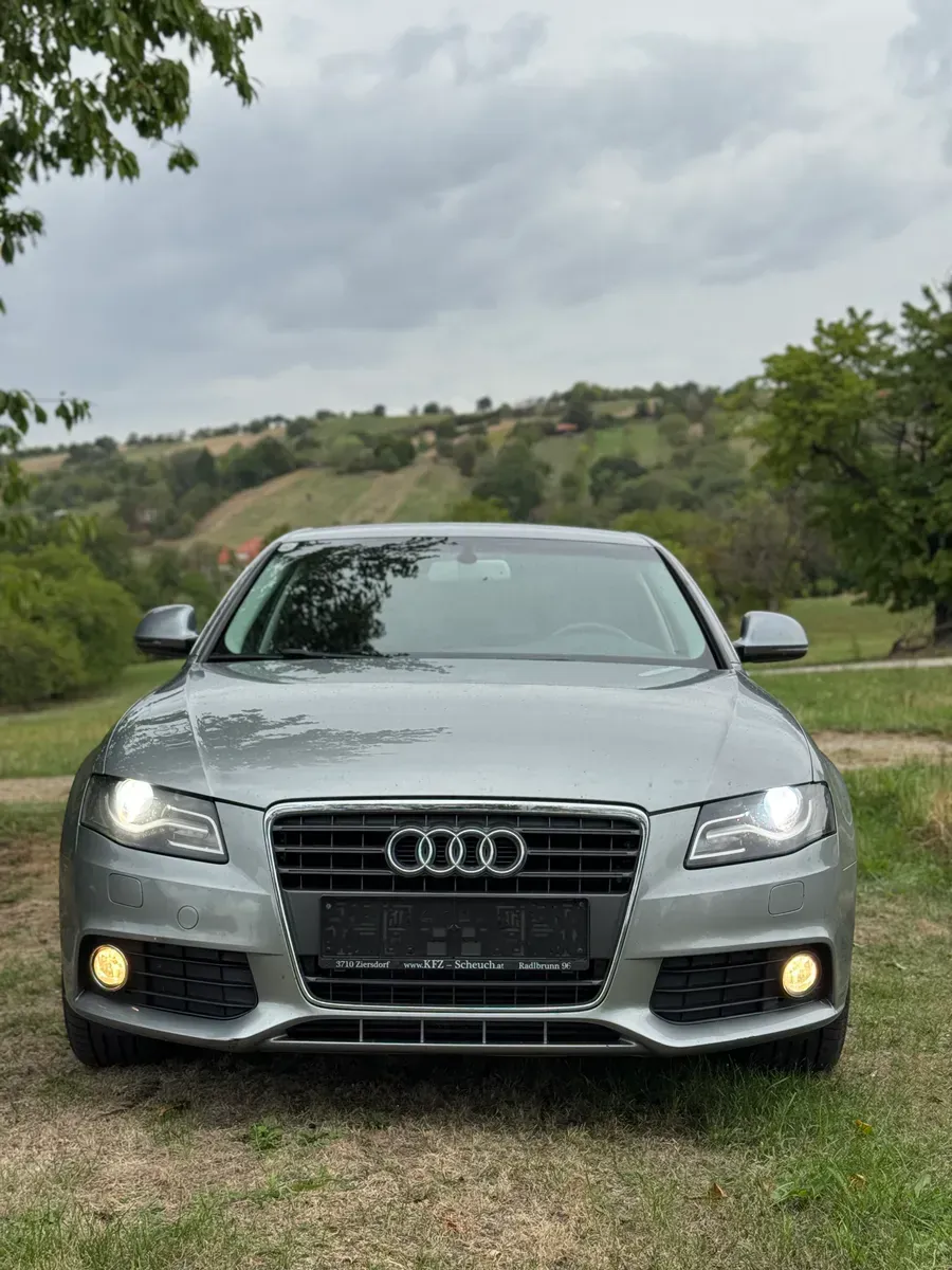 Audi A4 2008 photo 2