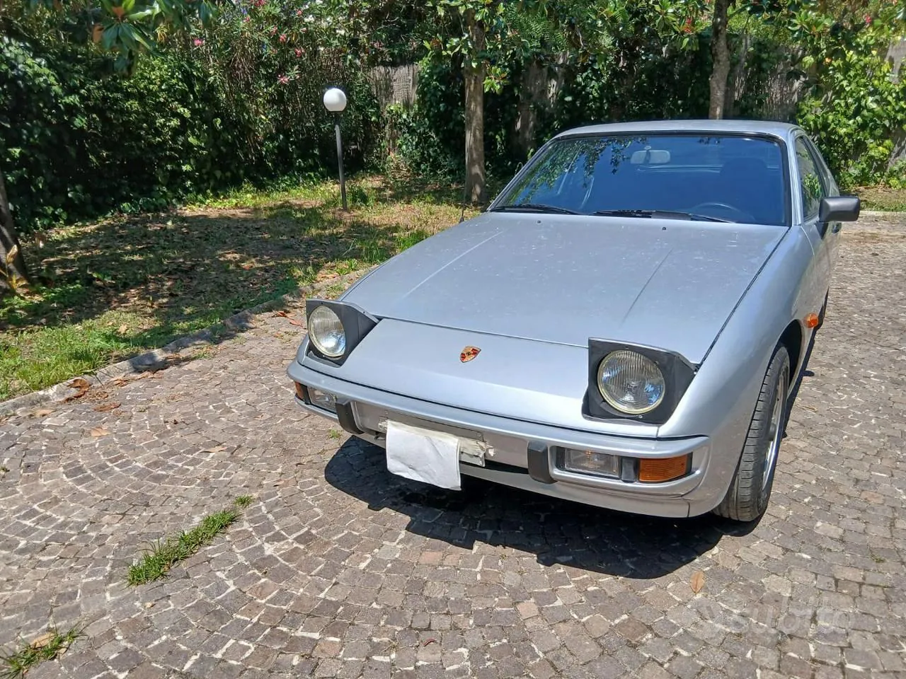 Porsche 924 1977 photo 4