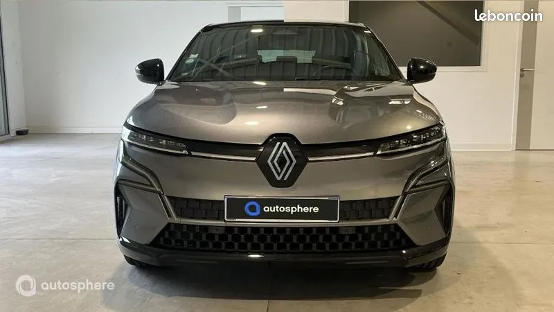 Renault Megane 2022 photo 2