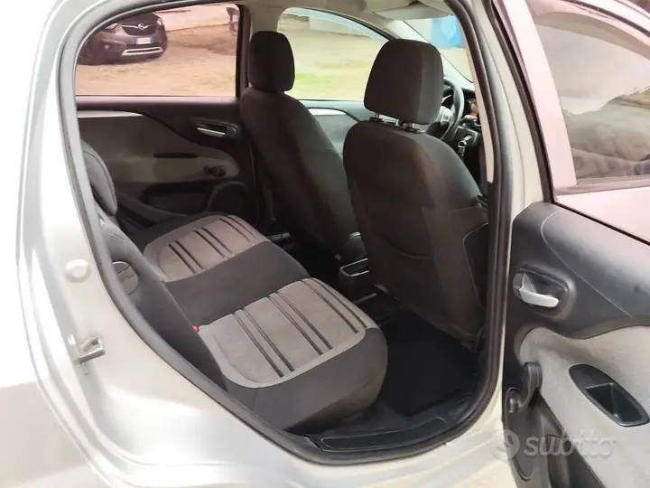 Fiat Punto Evo 2011 photo 4