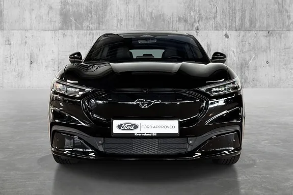 Ford Mustang Mach-E 2023 photo 2