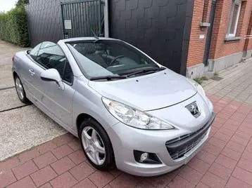 Peugeot 207 2014 photo 2