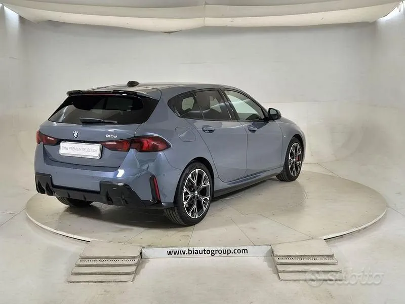 BMW 1 Series 2025 photo 5