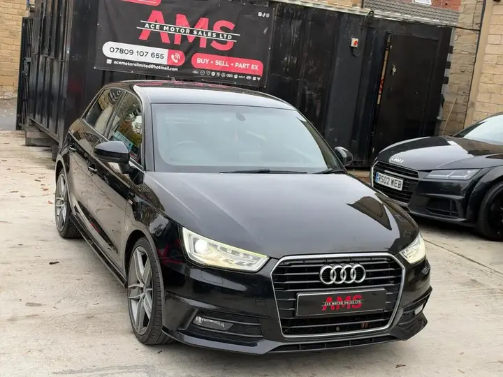 Audi A1 2015 photo 3