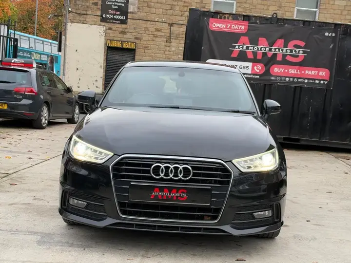 Audi A1 2015 photo 4