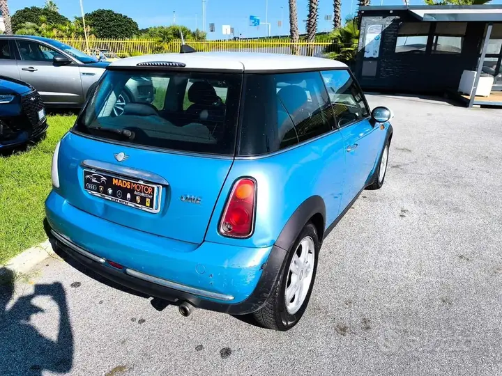 Mini One 2005 photo 3
