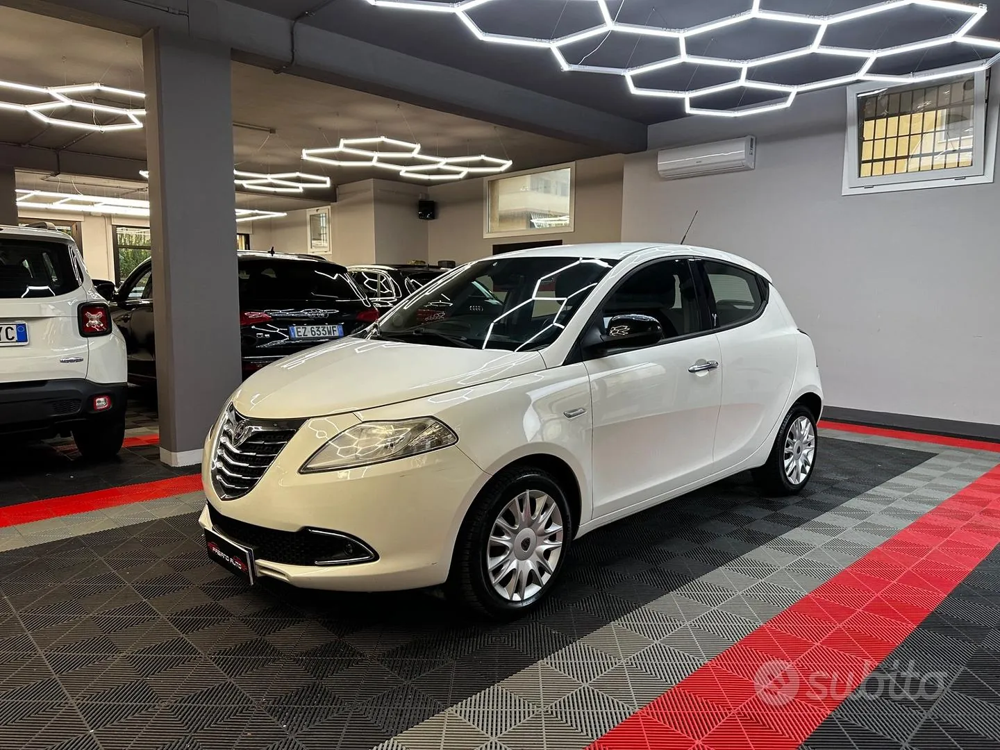 Lancia Ypsilon