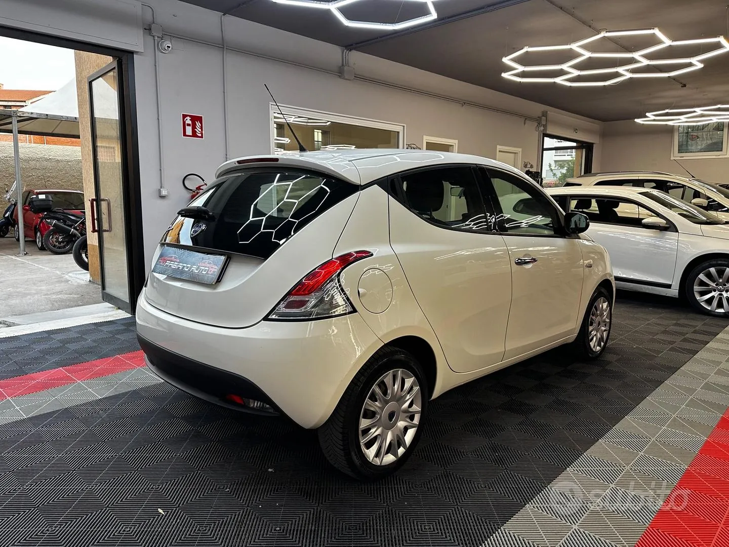 Lancia Ypsilon 2012 photo 4