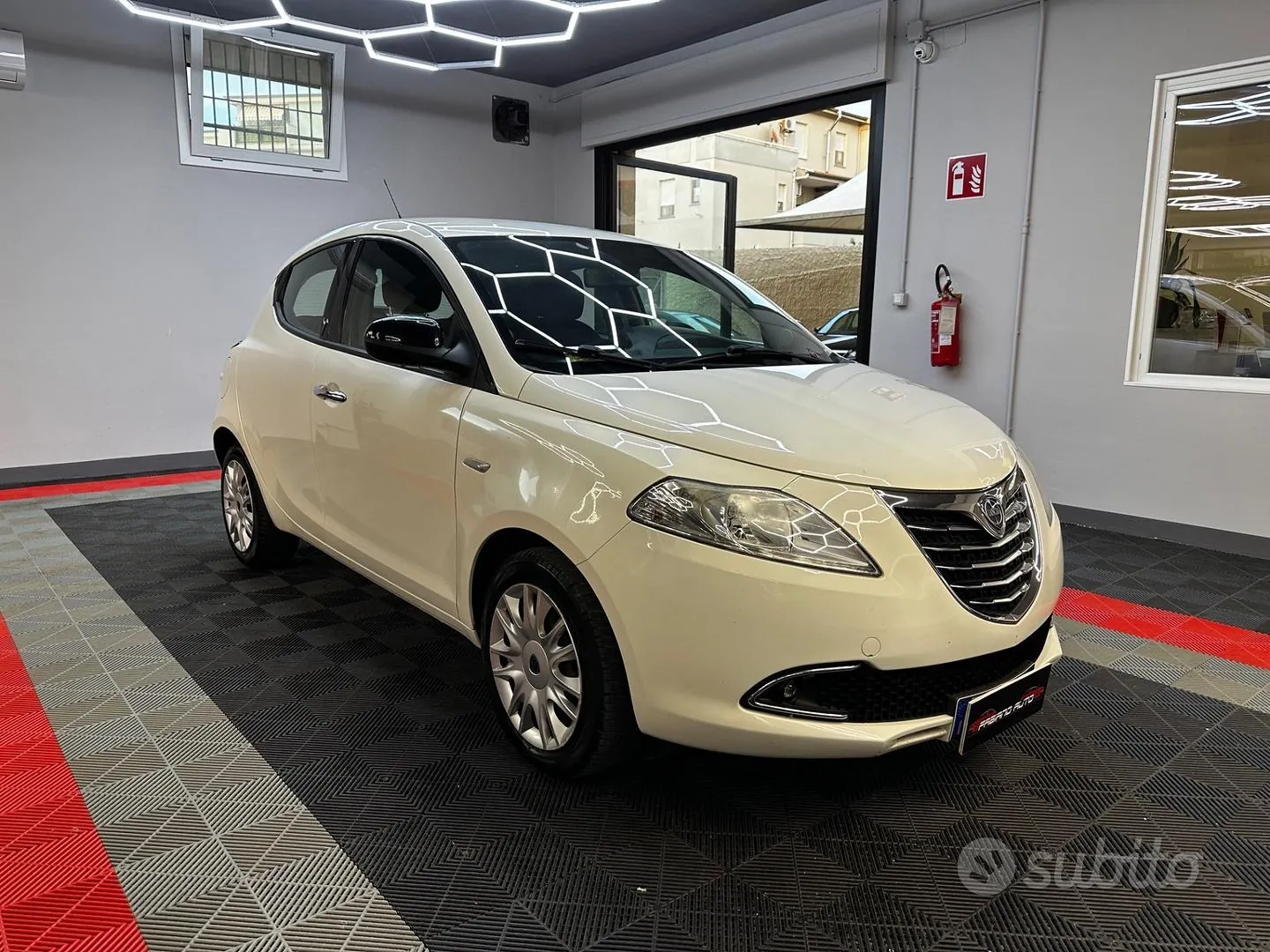 Lancia Ypsilon 2012 photo 3