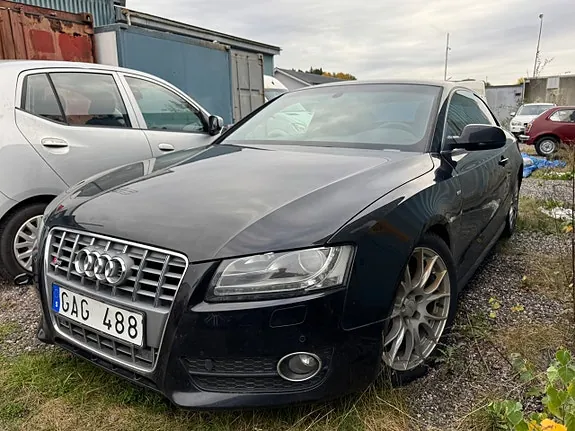 Audi A5 2010 photo 3