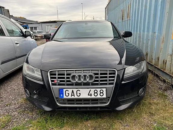 Audi A5 2010 photo 2