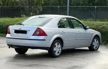 Ford Mondeo 2001 photo 4
