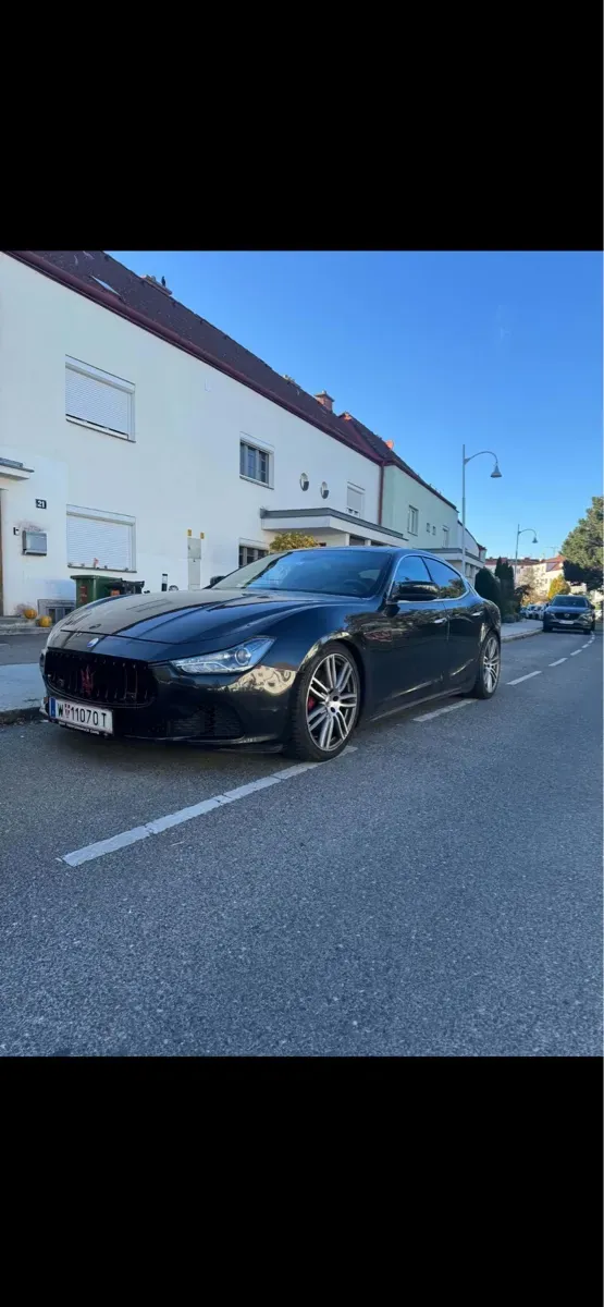 Maserati Ghibli 2015 photo 2