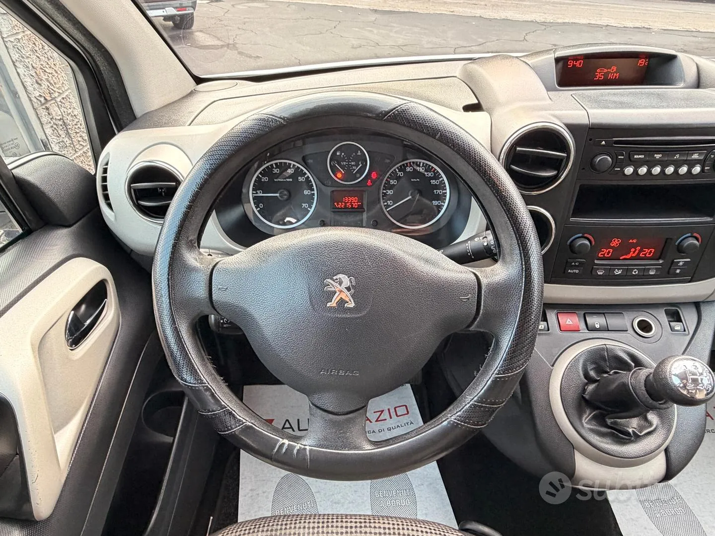 Peugeot Partner 2013 photo 4