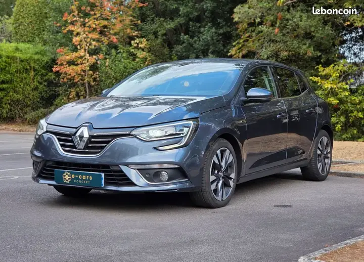 Renault Megane 2018 photo 3