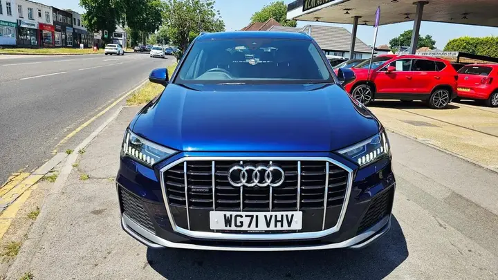 Audi Q7 2022 photo 5