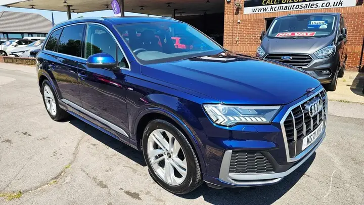 Audi Q7 2022 photo 3