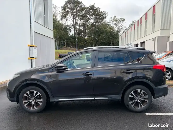Toyota Rav4 2014 photo 2