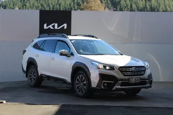 Subaru Outback 2024 photo 2
