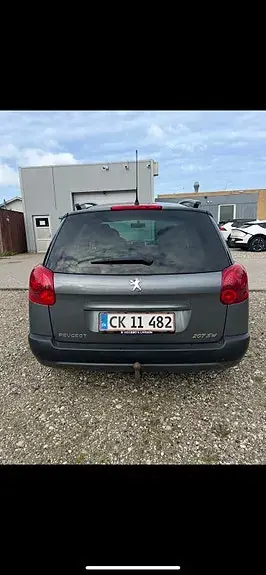 Peugeot 207 2011 photo 4