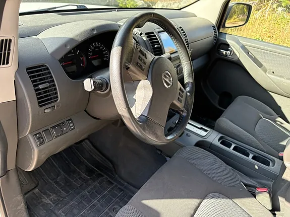 Nissan Navara 2009 photo 4