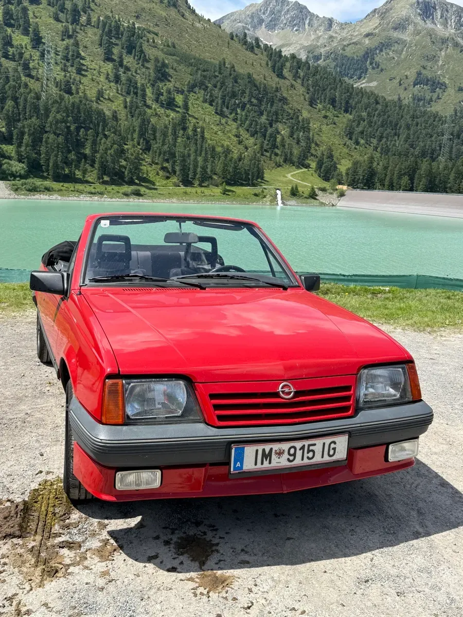 Opel Ascona 1984 photo 2