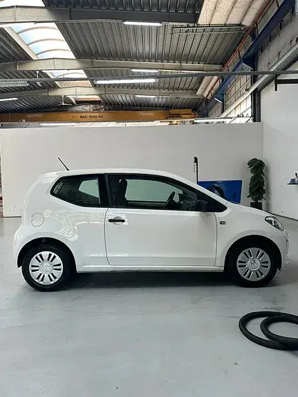 Volkswagen Up 2016 photo 4