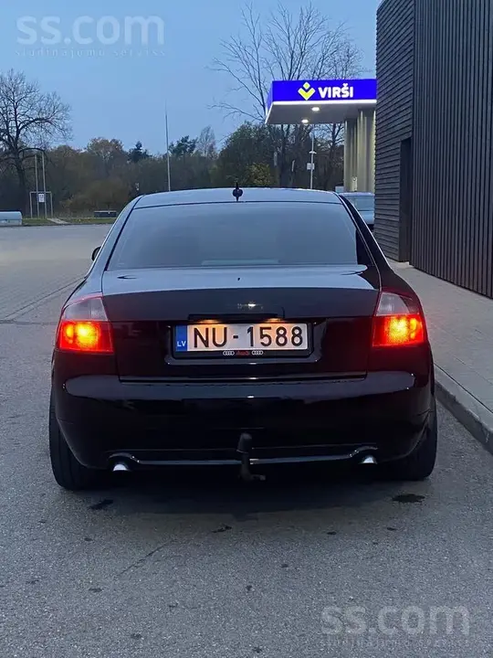 Audi A4 2001 photo 4