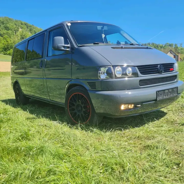 Volkswagen Caravelle 1999 photo 2
