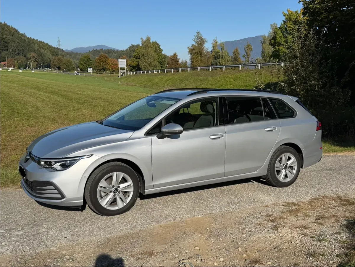 Volkswagen Golf 2021 photo 2