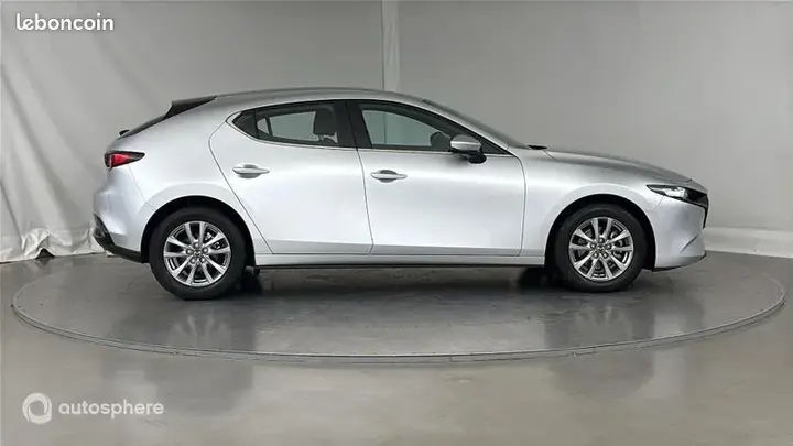 Mazda Mazda3 2022 photo 4