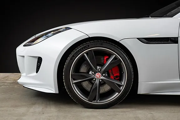 Jaguar F-Type 2016 photo 4