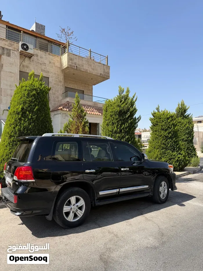 Toyota Land Cruiser 2015 photo 2