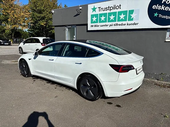 Tesla Model 3 2020 photo 3