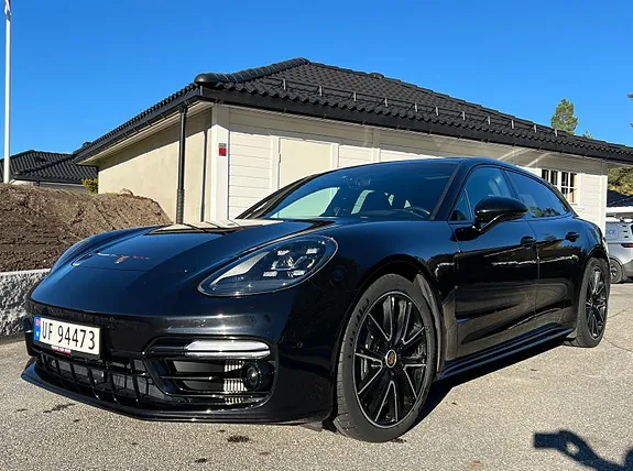 Porsche Panamera 4 2023 photo 2