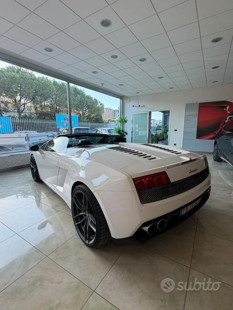 Lamborghini Gallardo 2010 photo 4