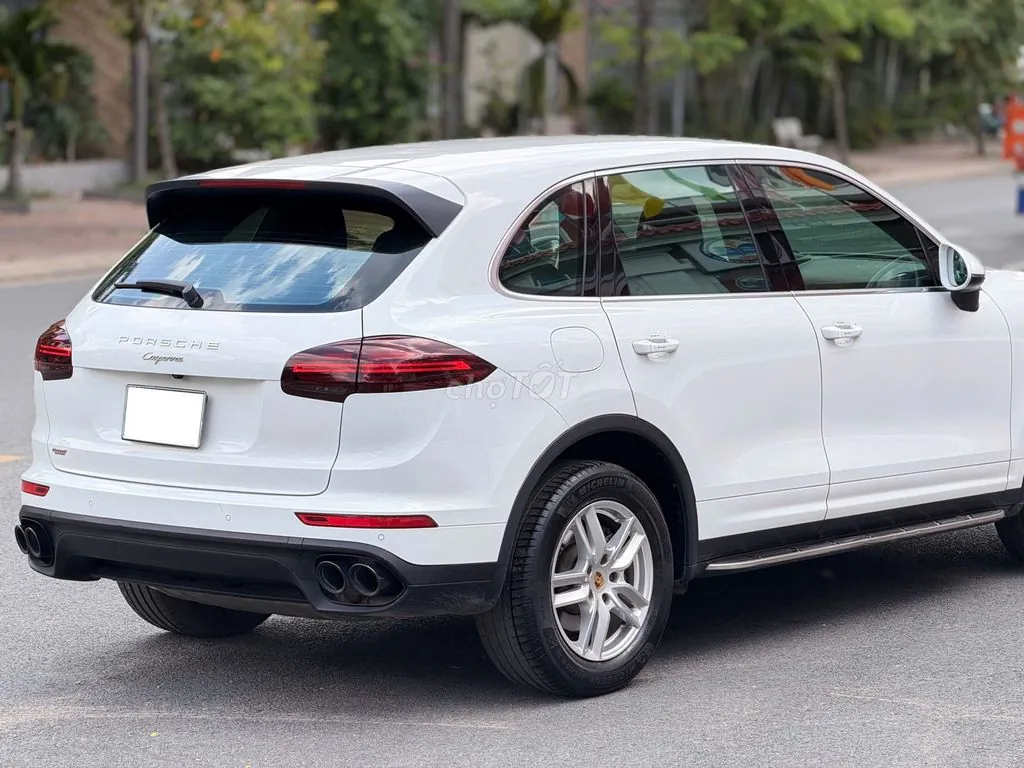 Porsche Cayenne 2016 photo 2