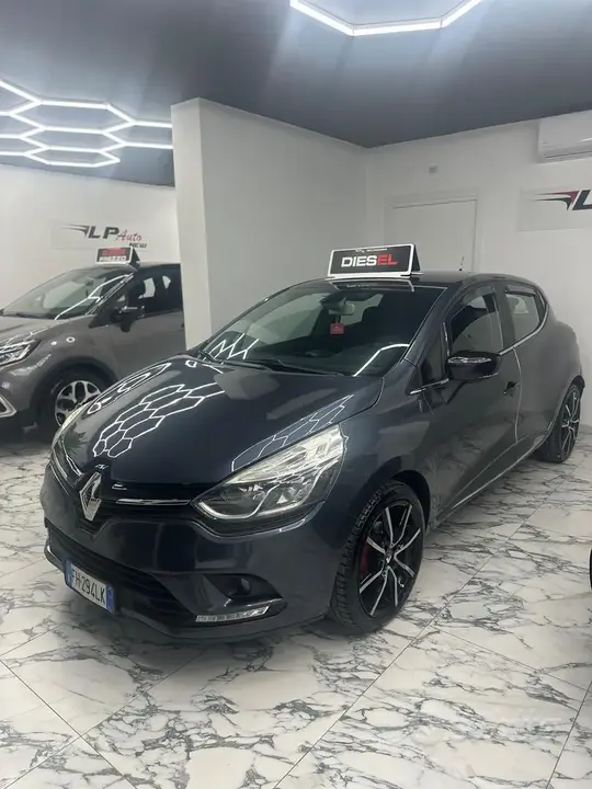 Renault Clio 2017 photo 2