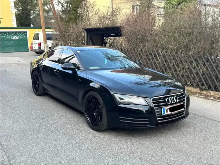 Audi A7 2011 photo 3