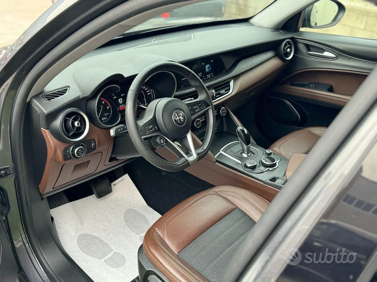 Alfa Romeo Stelvio 2017 photo 5