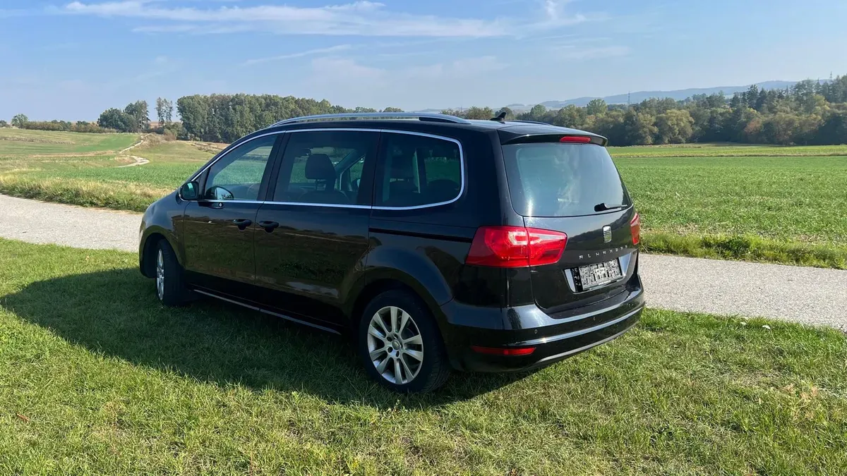 Seat Alhambra 2011 photo 3