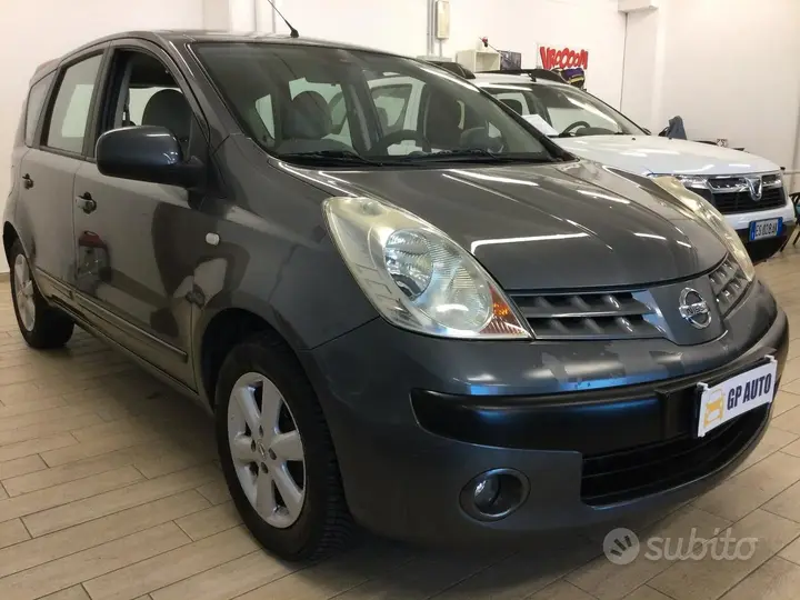 Nissan Note 2006 photo 4